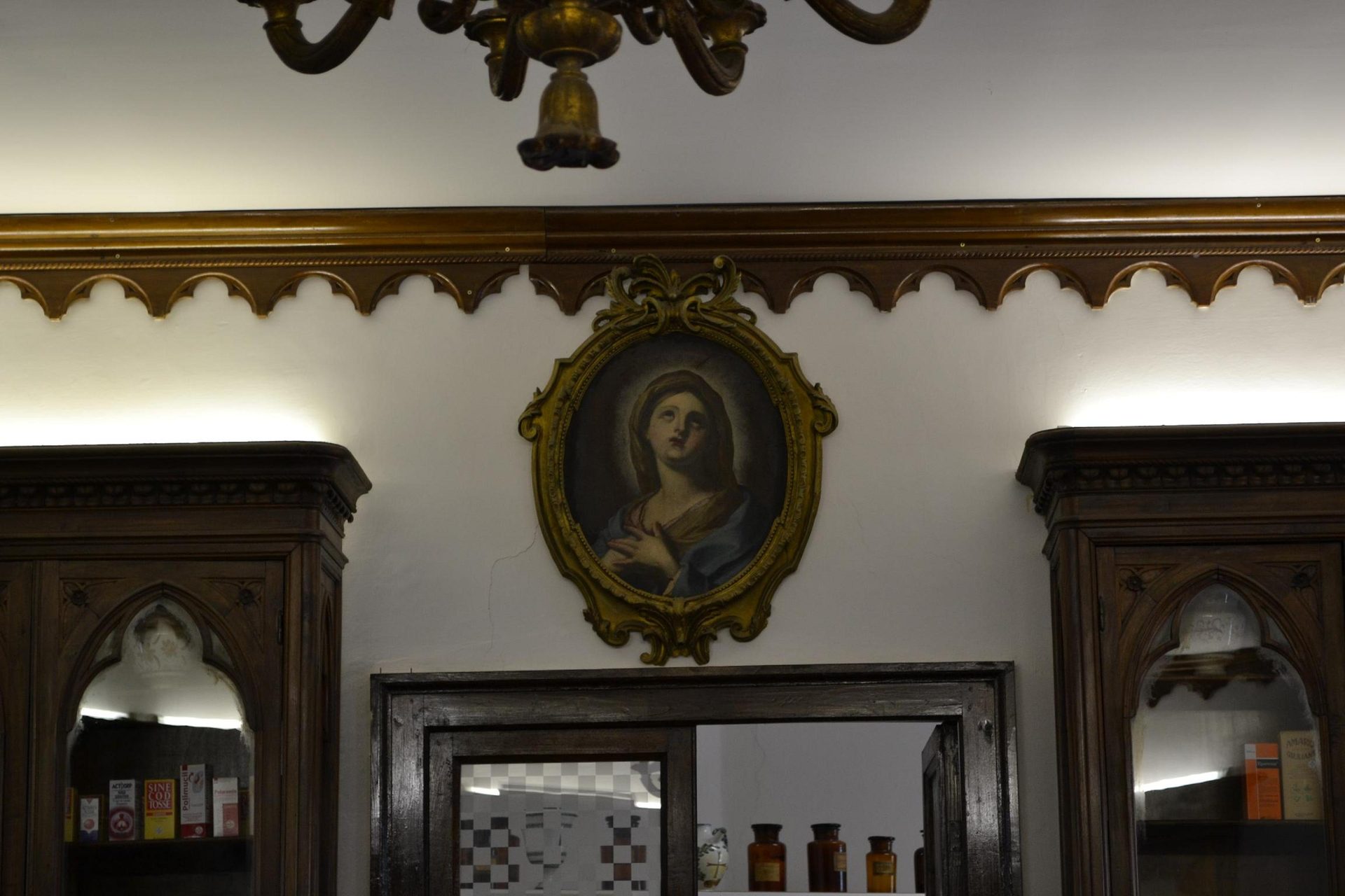 Casamari's pharmacy, Frosinone (12).JPG